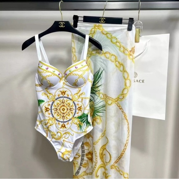 WHY NOT A VERSACE - Picture 4 of 13